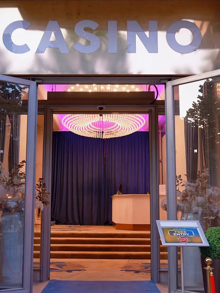 Entrance of Casino Royalty on Wenceslas Square